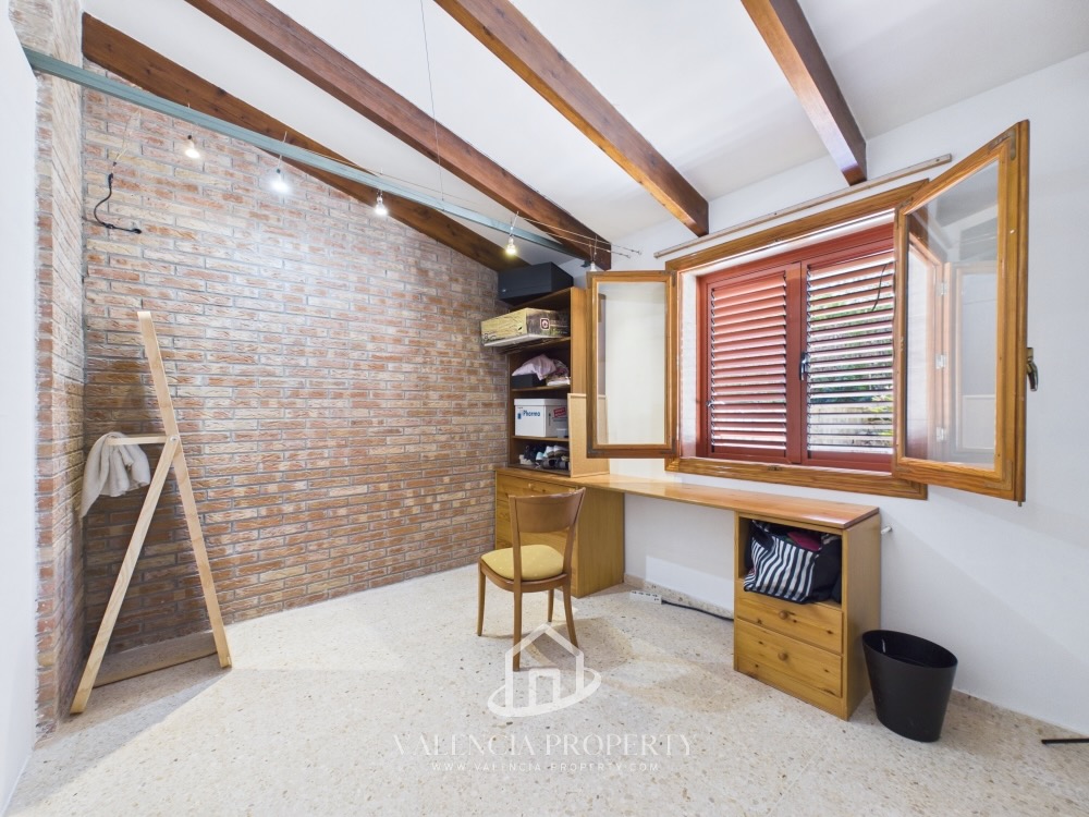 Property 2503 - Image 48